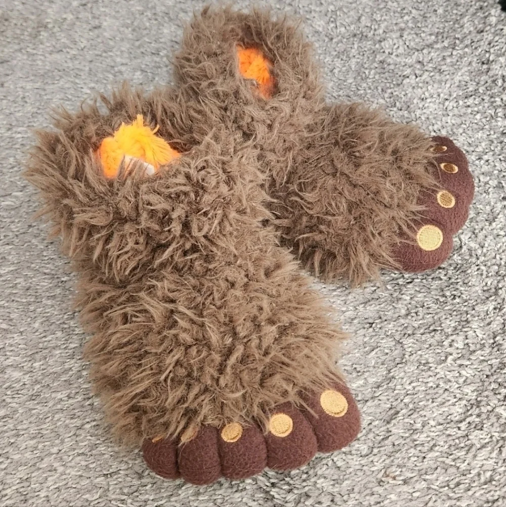 Kids Bigfoot Furry Monster Feet Brown Faux Fur Home Slippers Youth L 2-3
